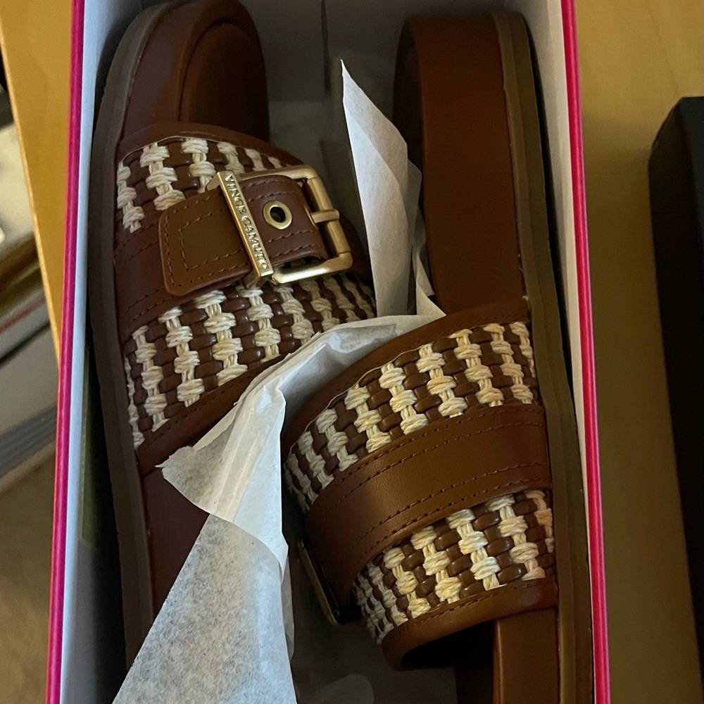 Brand new Vince Camuto Brown and Cream Sandals/slides in box - Kenlie